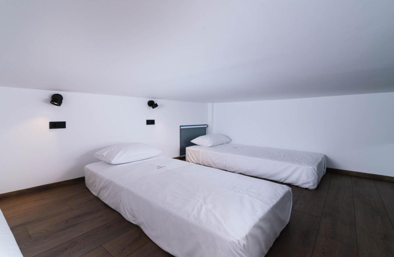 Suites De Luxe Katerina Kokkinos Pirgos Exterior photo
